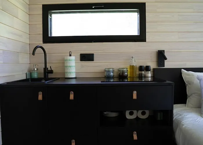 Chic Sauna Near The Sea - Vuhin Nº06 Feriehus Tsitre